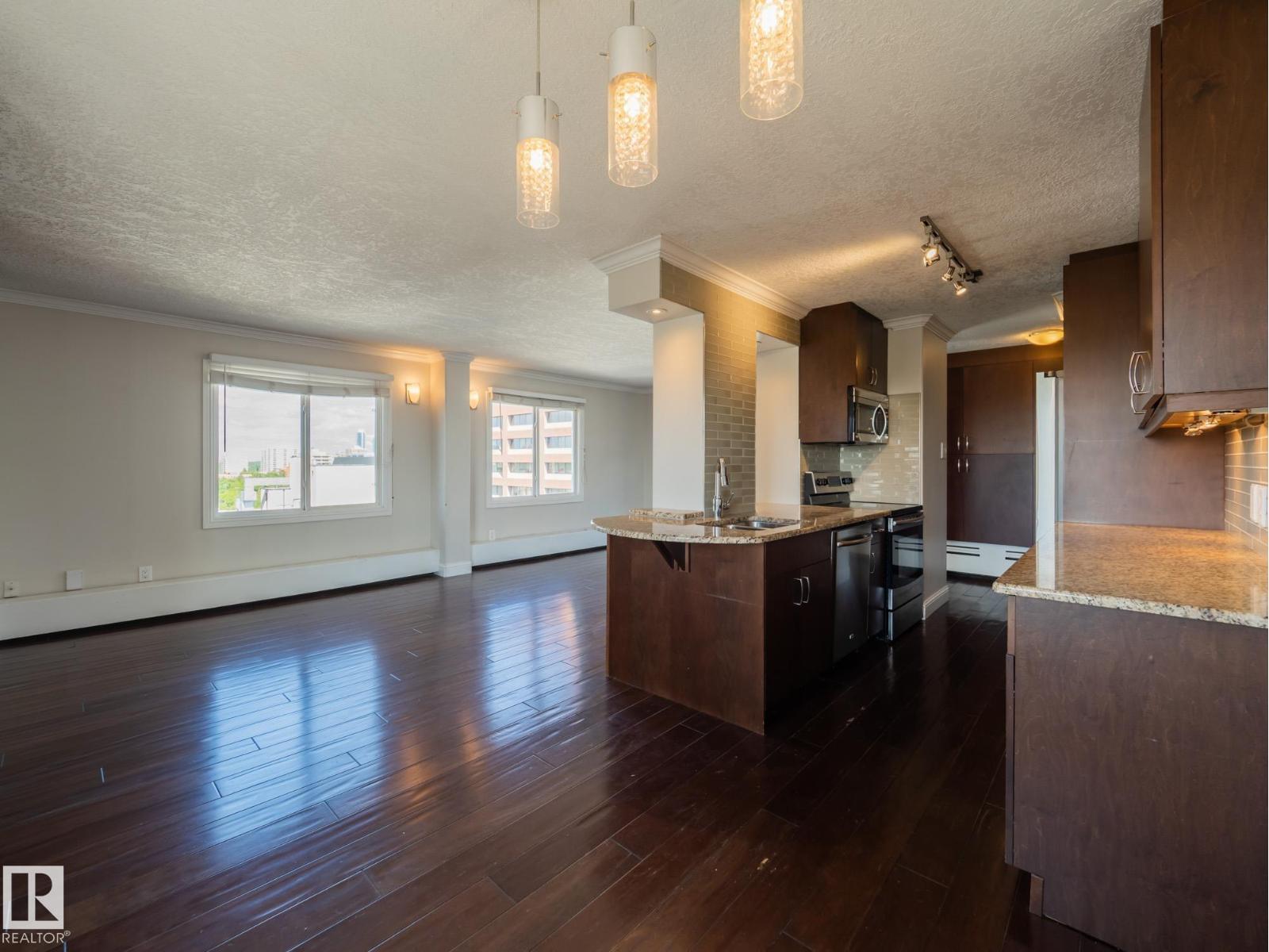 #ph4 9725 106 St Nw Property Photo 23