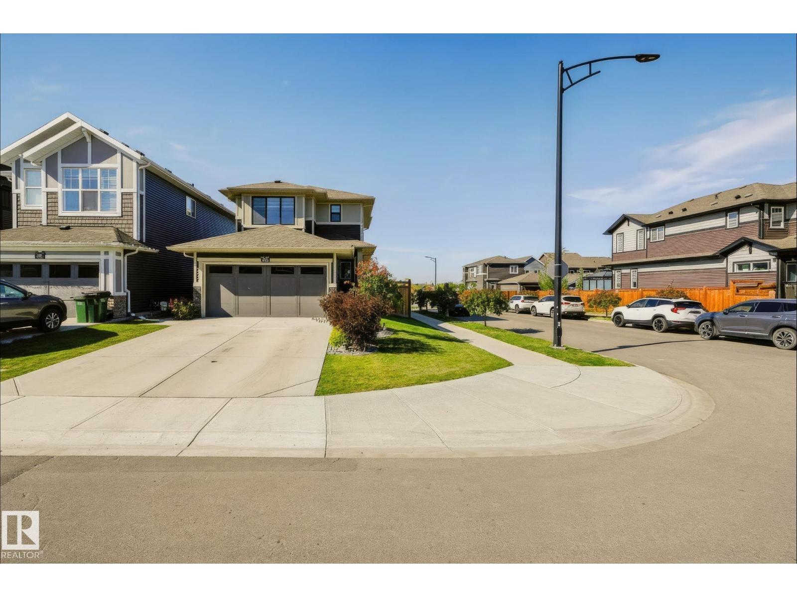 1623 Plum Ci Sw Property Photo 3