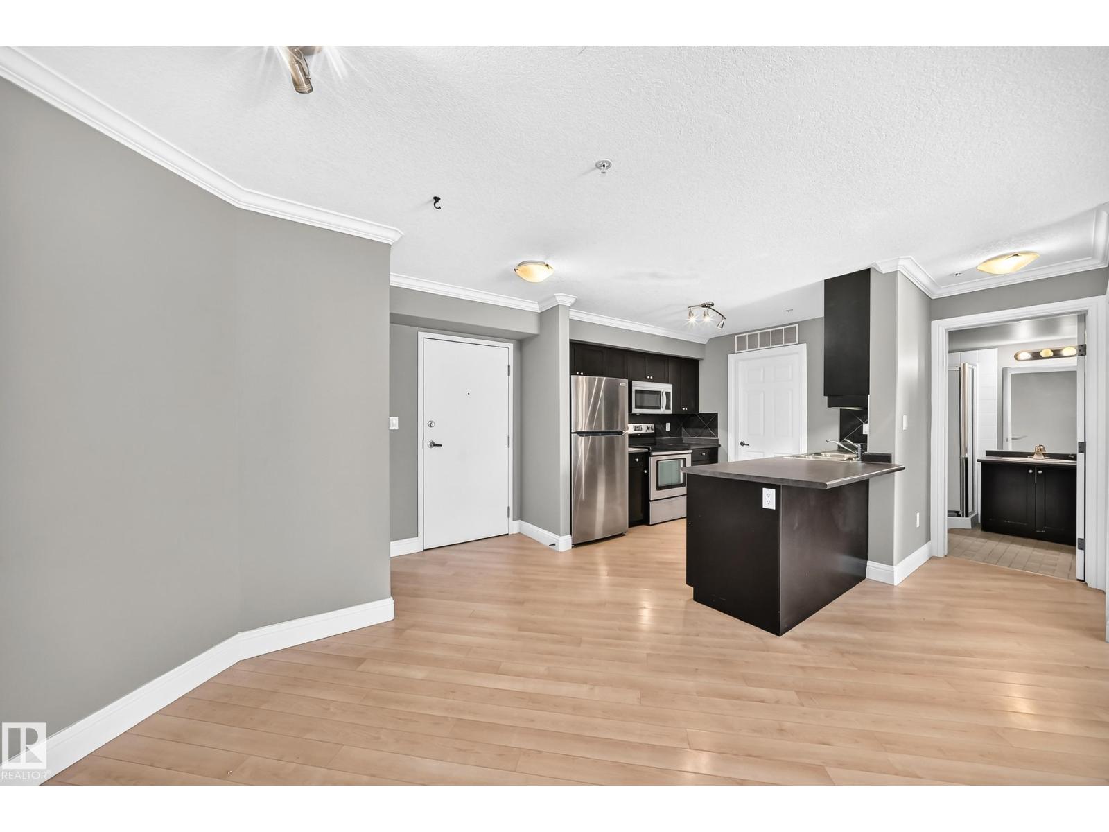 #202 14608 125 St Nw Property Photo 3