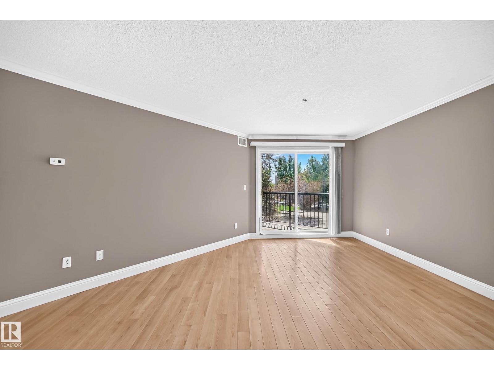 #202 14608 125 St Nw Property Photo 4