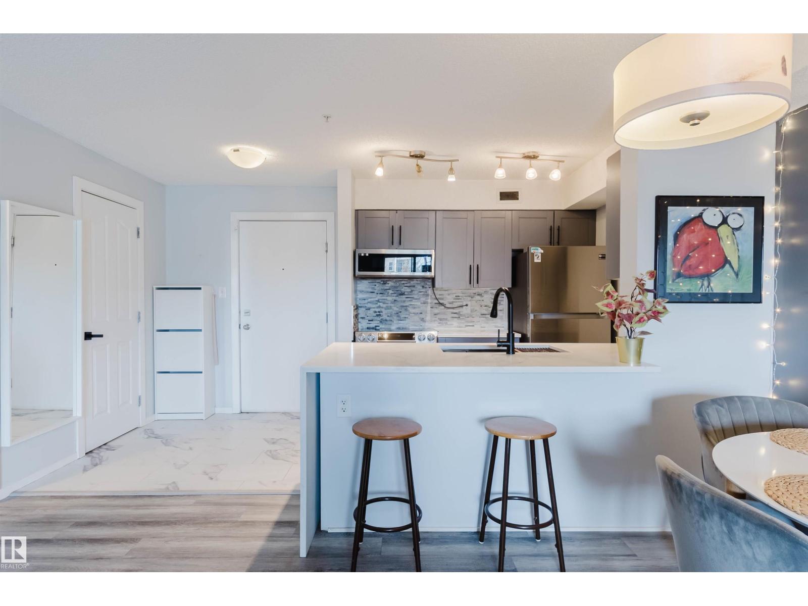 #204 11803 22 Av Sw Property Photo 10