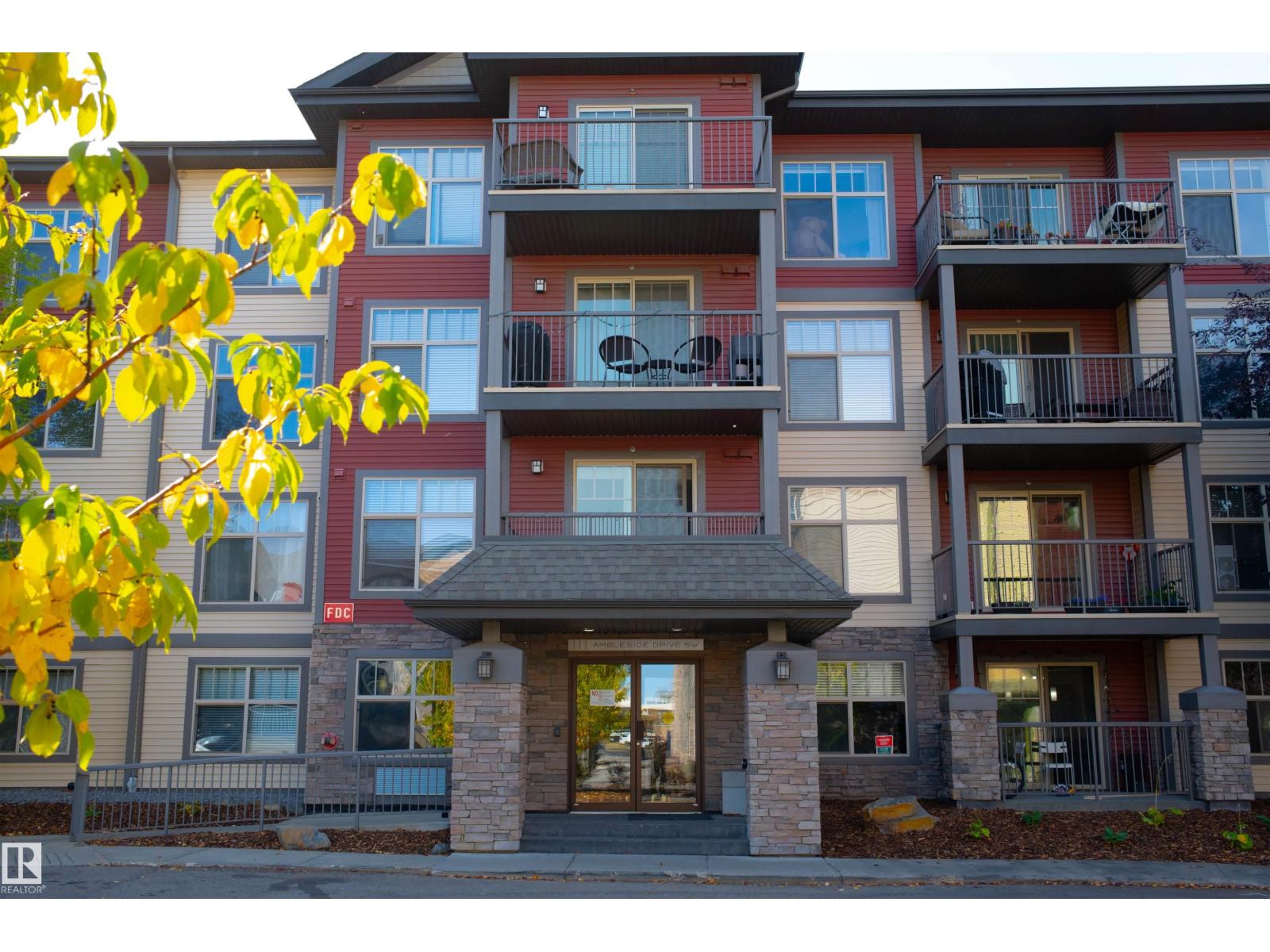 #206 111 AMBLESIDE DR SW Property Photo 1