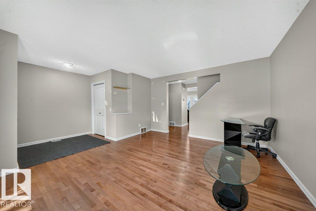 2926 21a Av Nw Property Photo 8