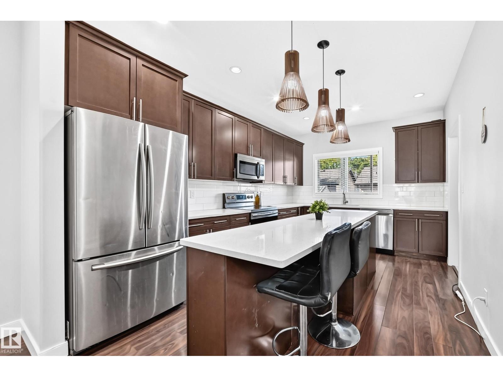12212 124 St Nw Property Photo 4