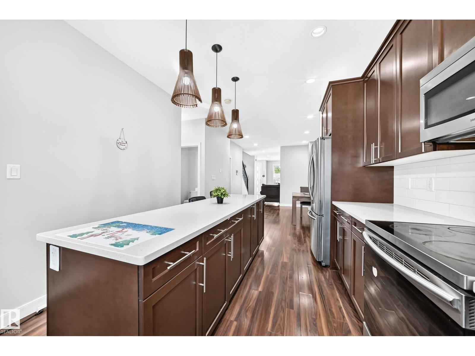 12212 124 St Nw Property Photo 7