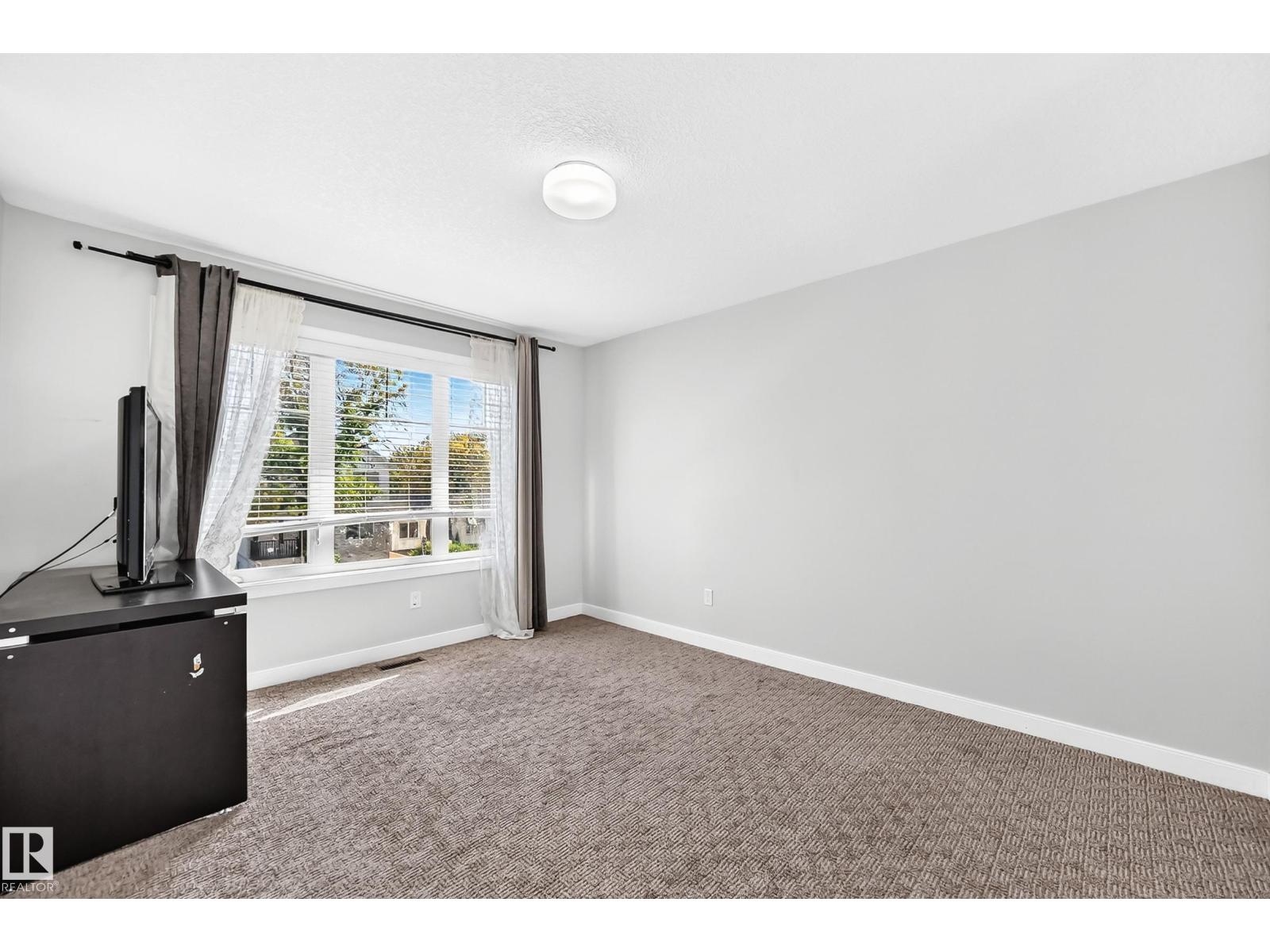12212 124 St Nw Property Photo 21