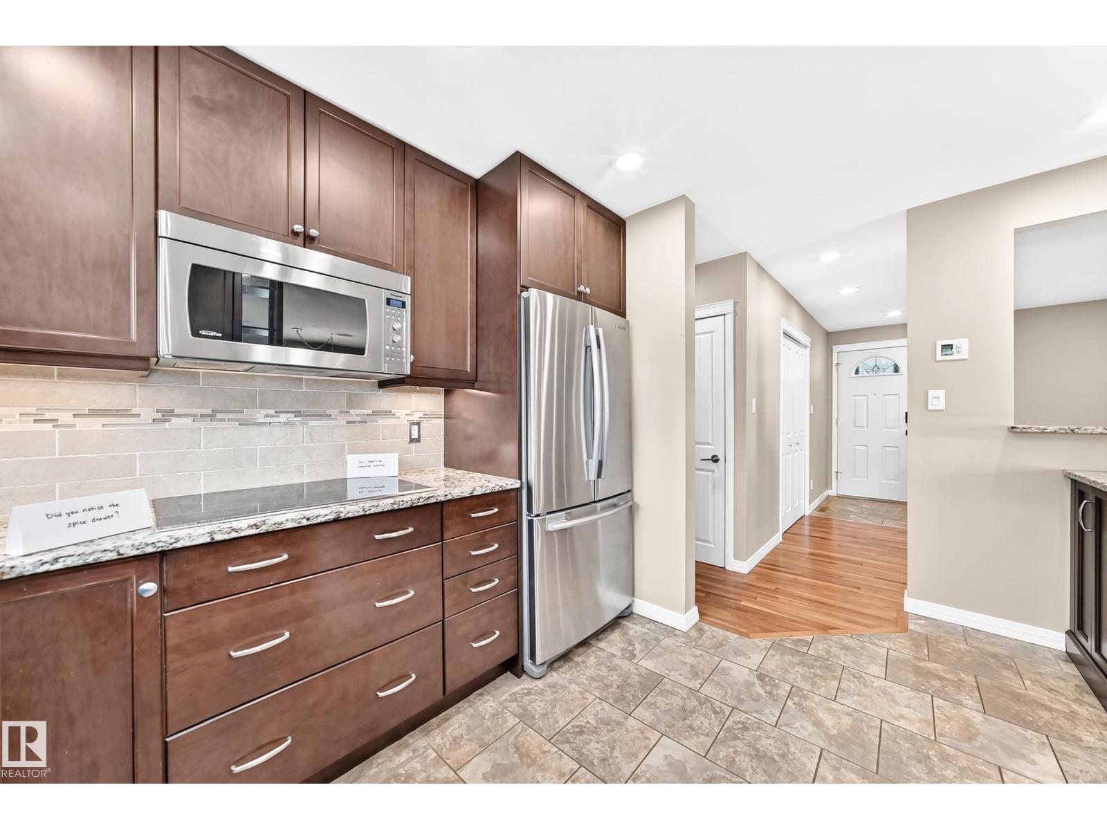 6307 92a Av Nw Property Photo 10