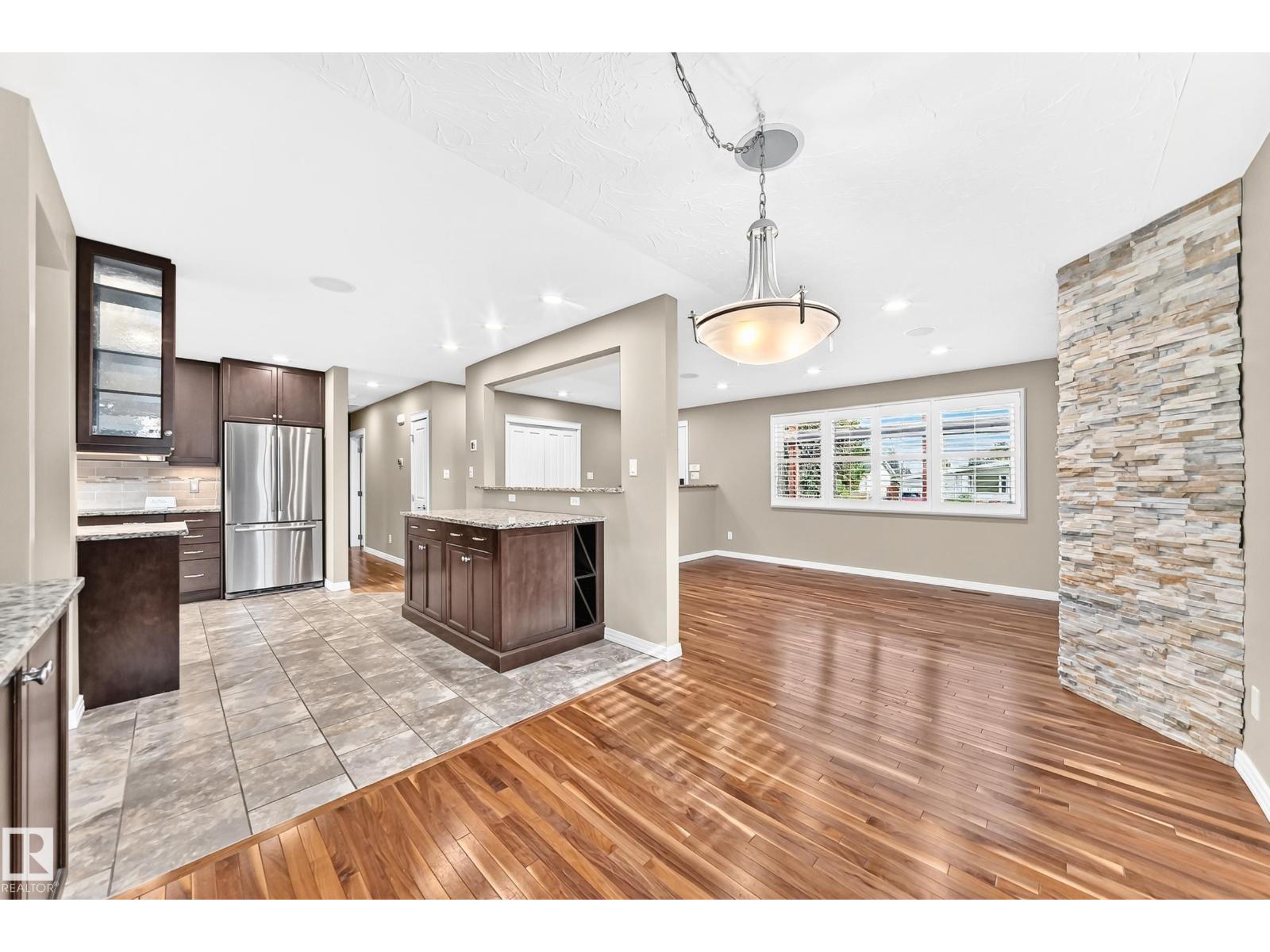 6307 92a Av Nw Property Photo 14