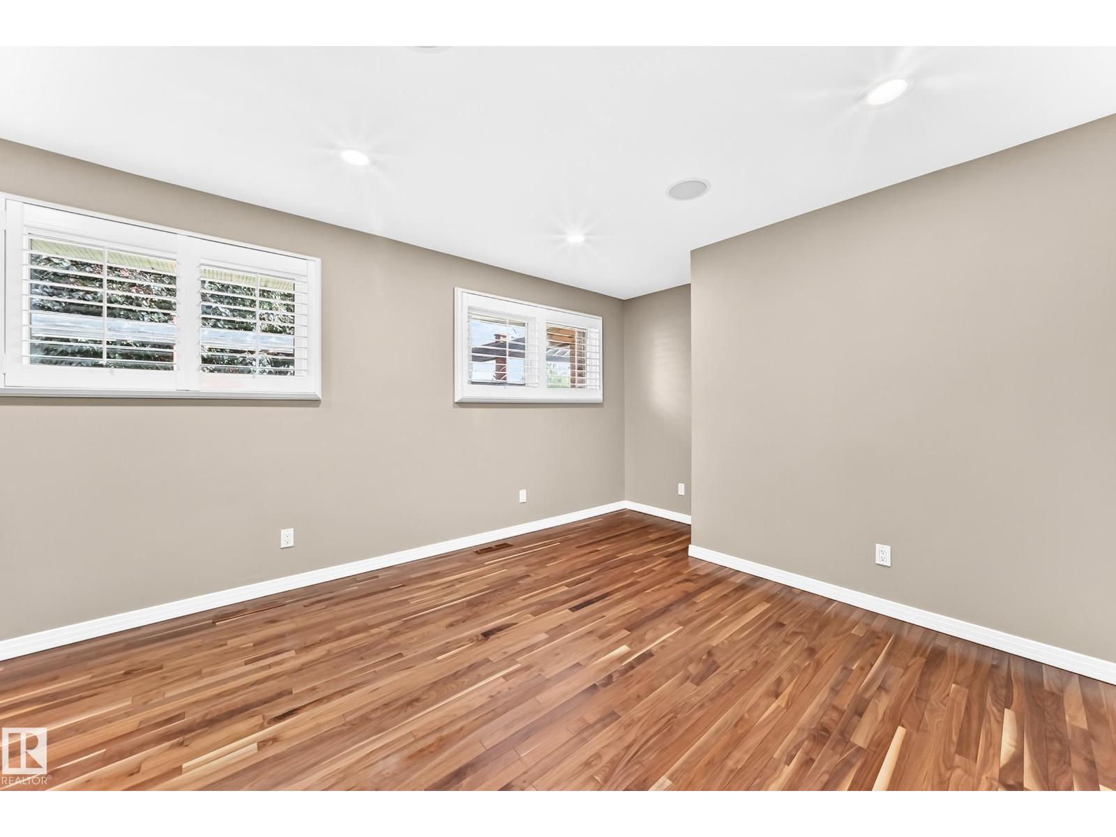 6307 92a Av Nw Property Photo 25