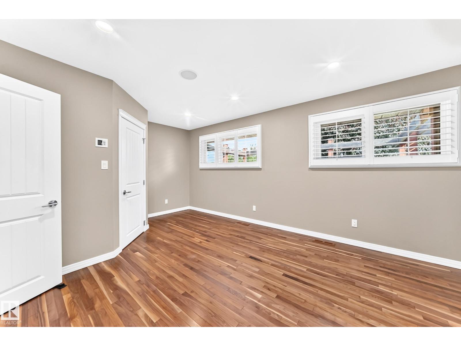 6307 92a Av Nw Property Photo 26