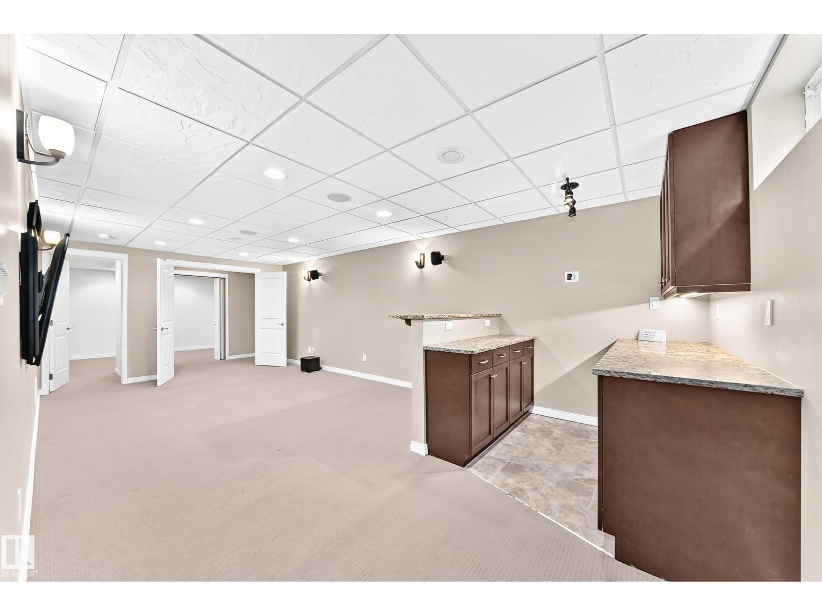 6307 92a Av Nw Property Photo 34
