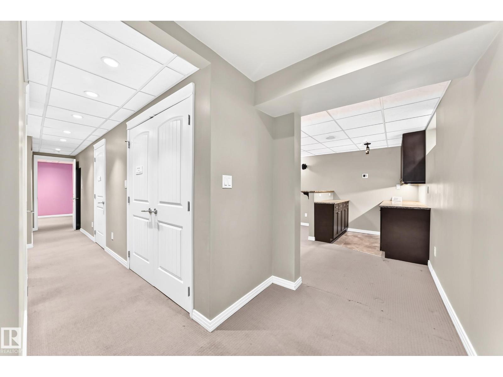6307 92a Av Nw Property Photo 37
