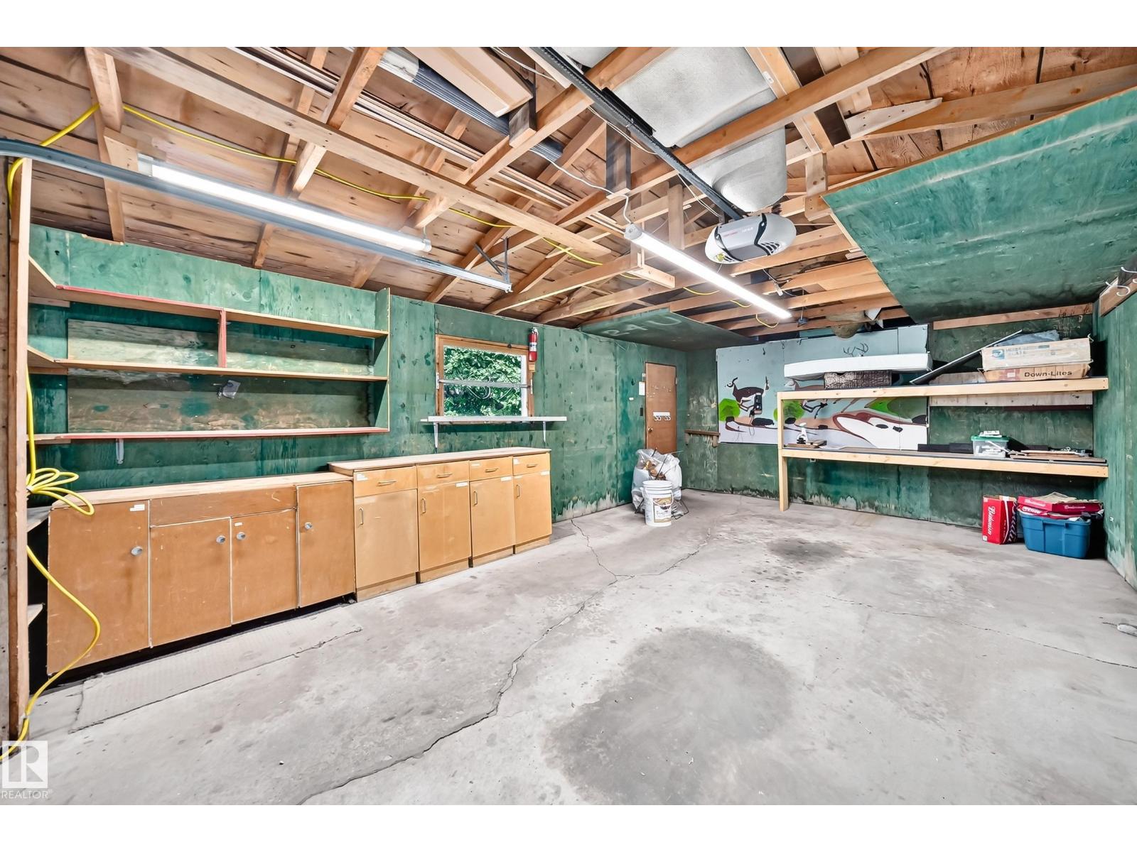 6307 92a Av Nw Property Photo 47