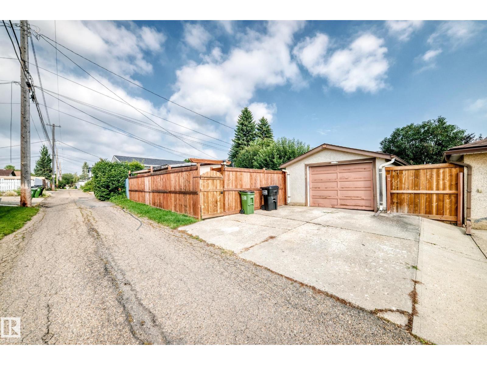 6307 92a Av Nw Property Photo 56