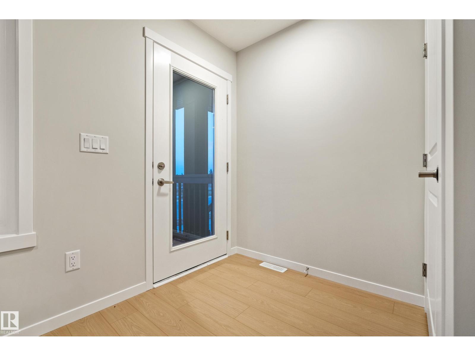 17216 4 Street Nw Property Photo 3