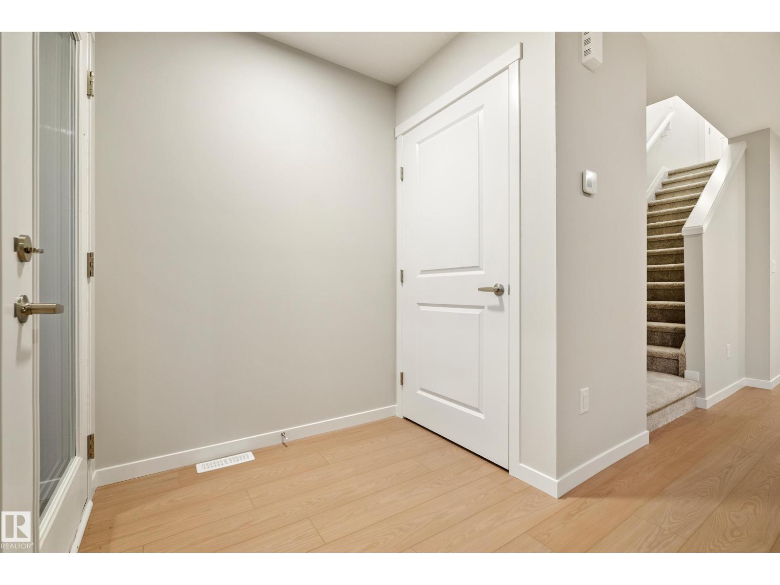 17216 4 Street Nw Property Photo 4