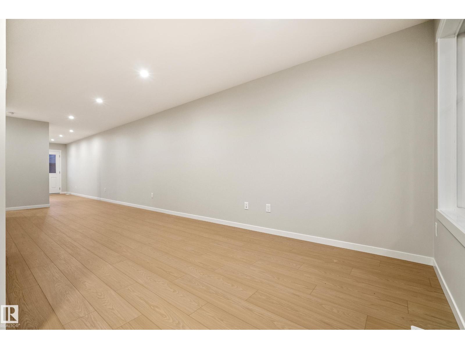 17216 4 Street Nw Property Photo 5