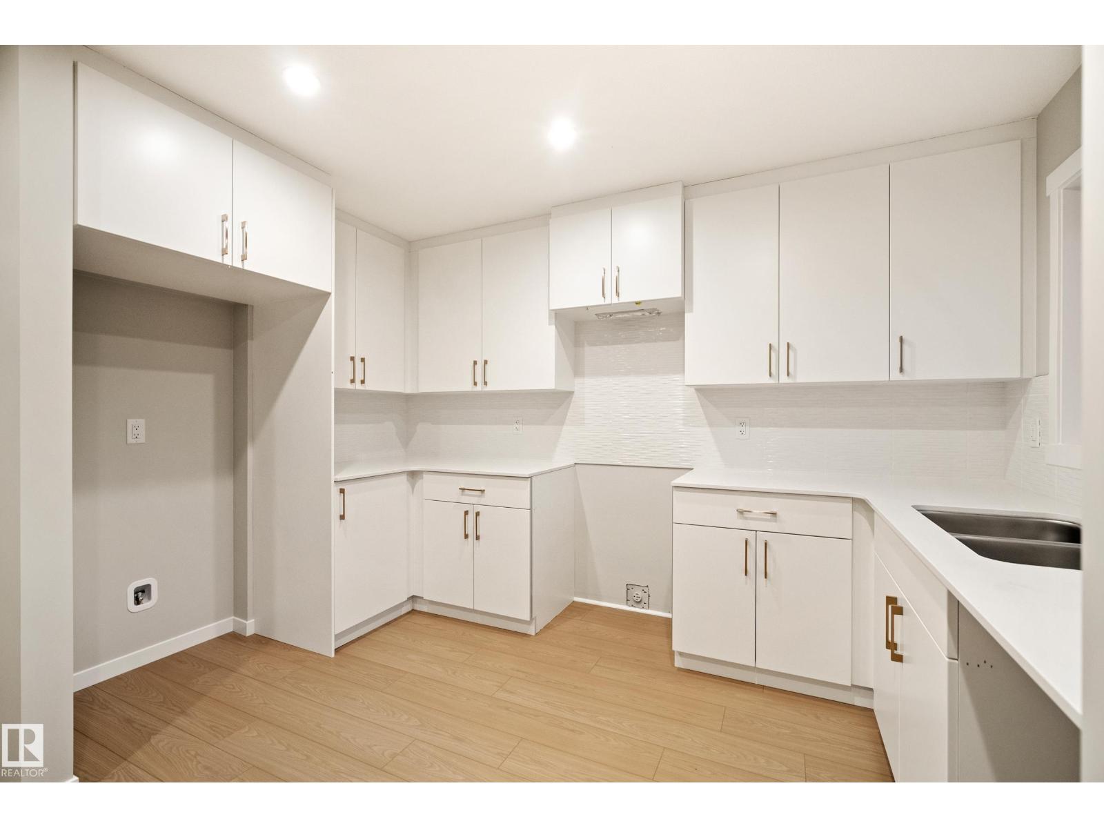 17216 4 Street Nw Property Photo 14