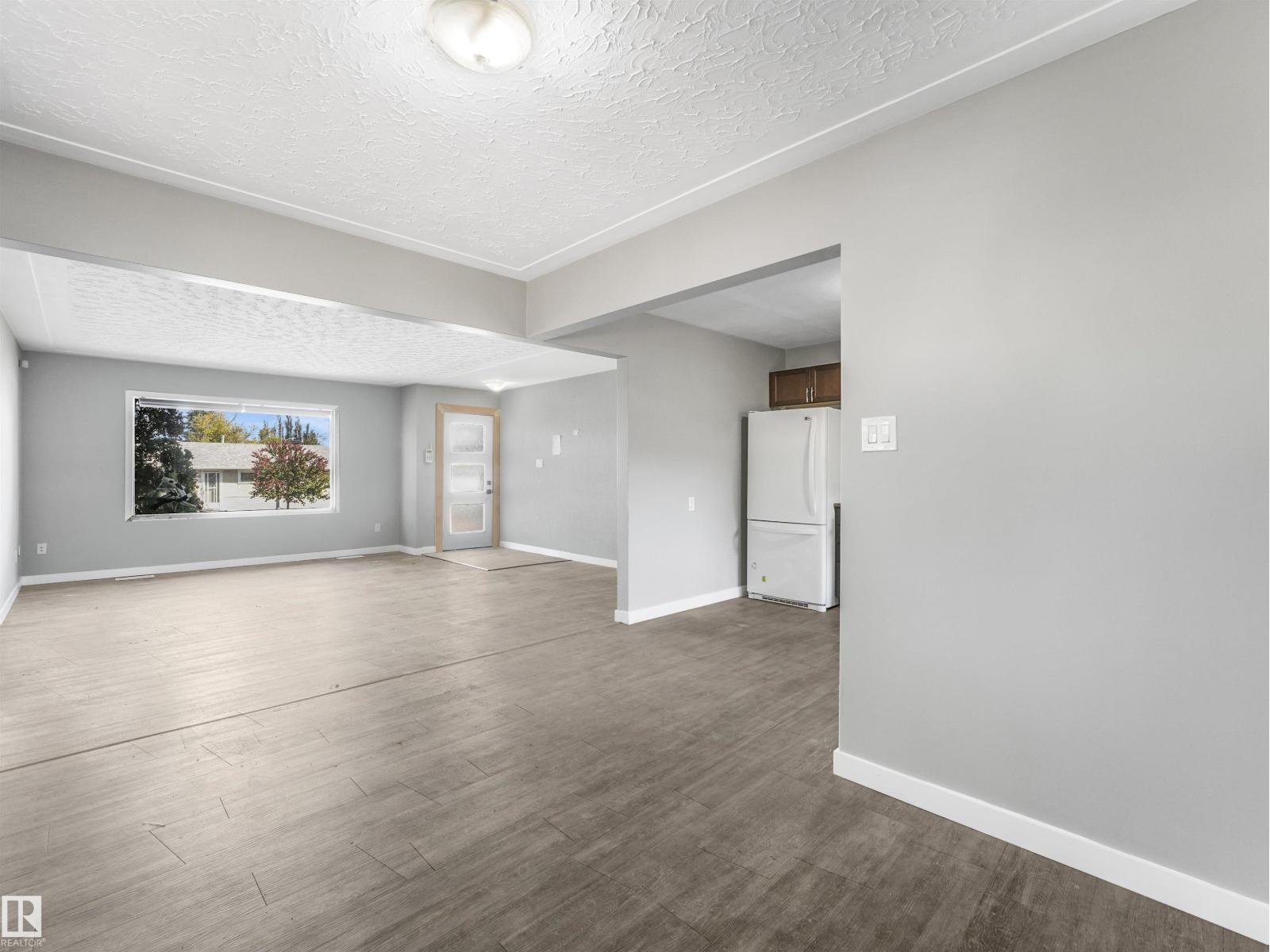 13540 110 St Nw Property Photo 5