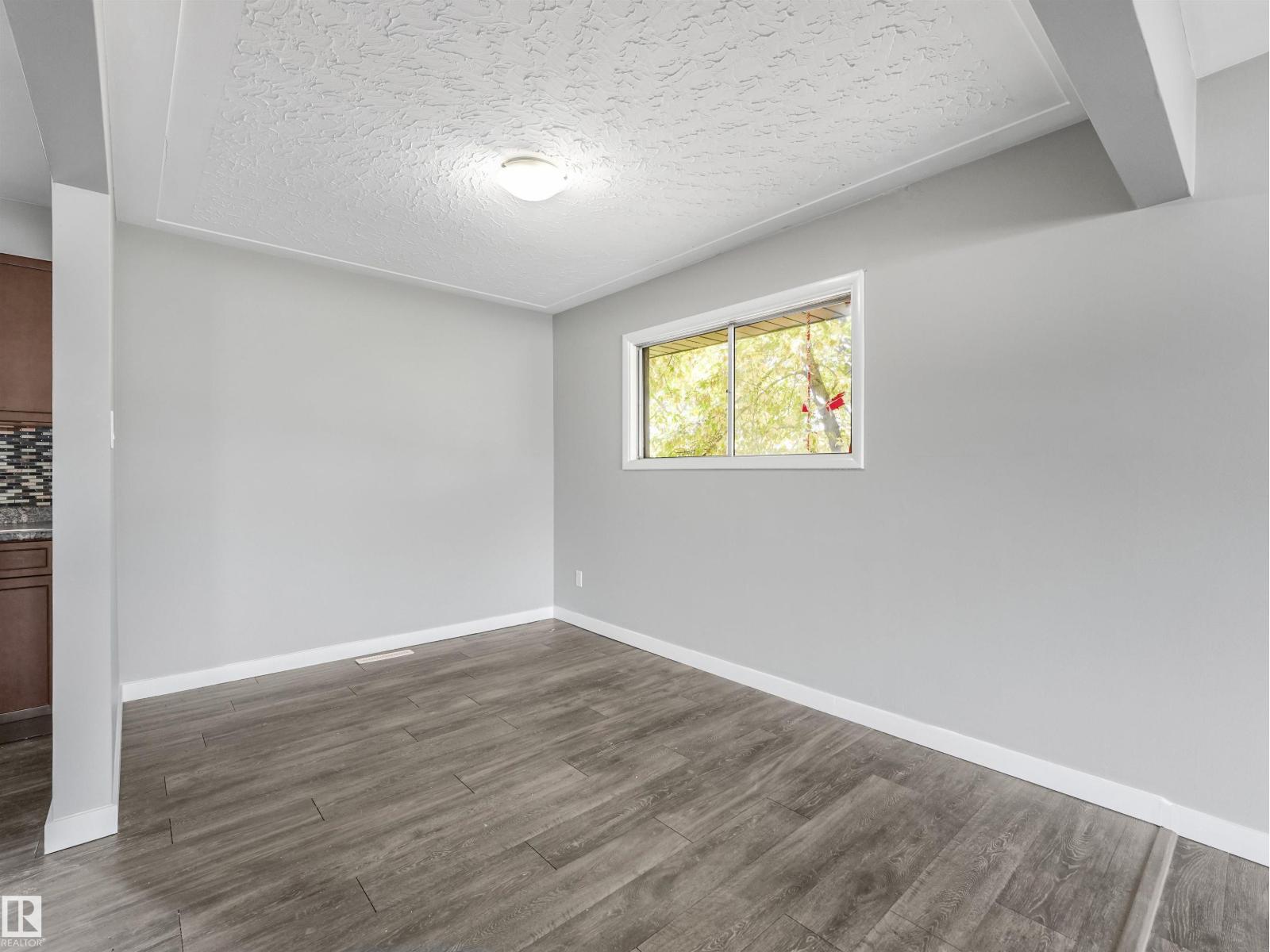 13540 110 St Nw Property Photo 6