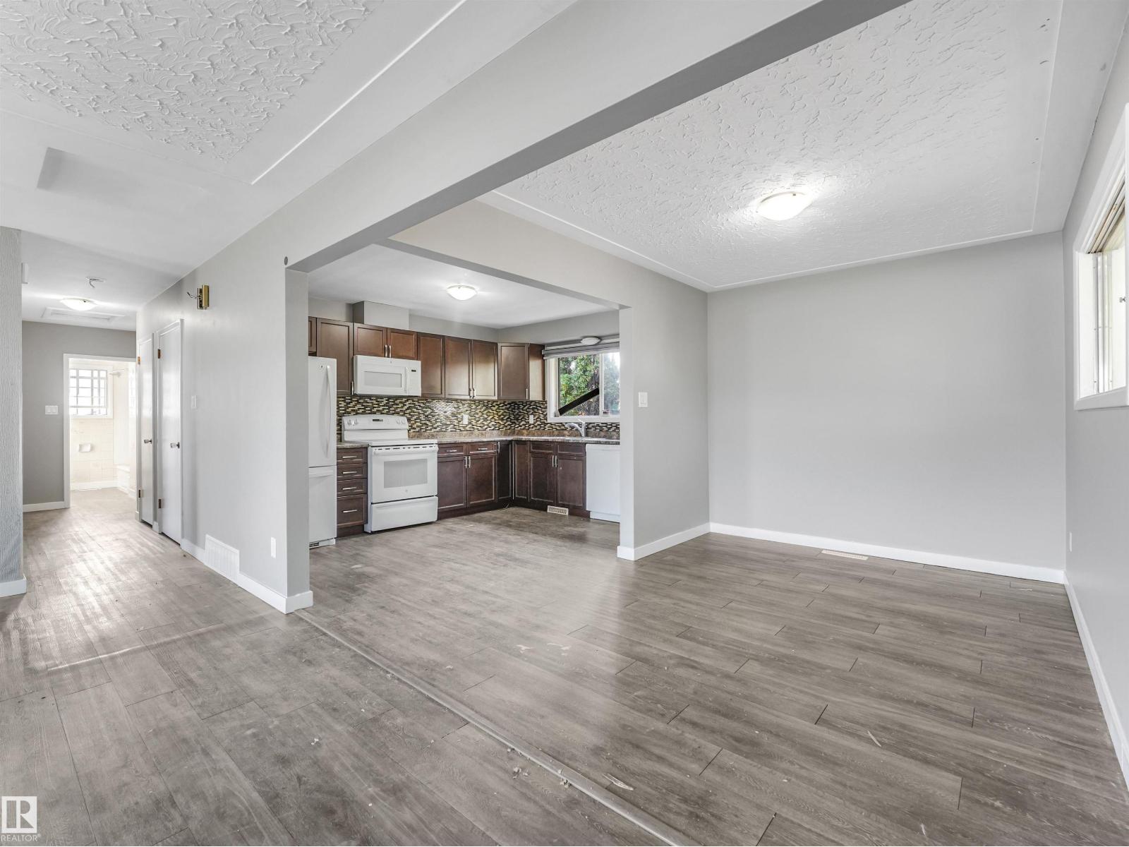 13540 110 St Nw Property Photo 7
