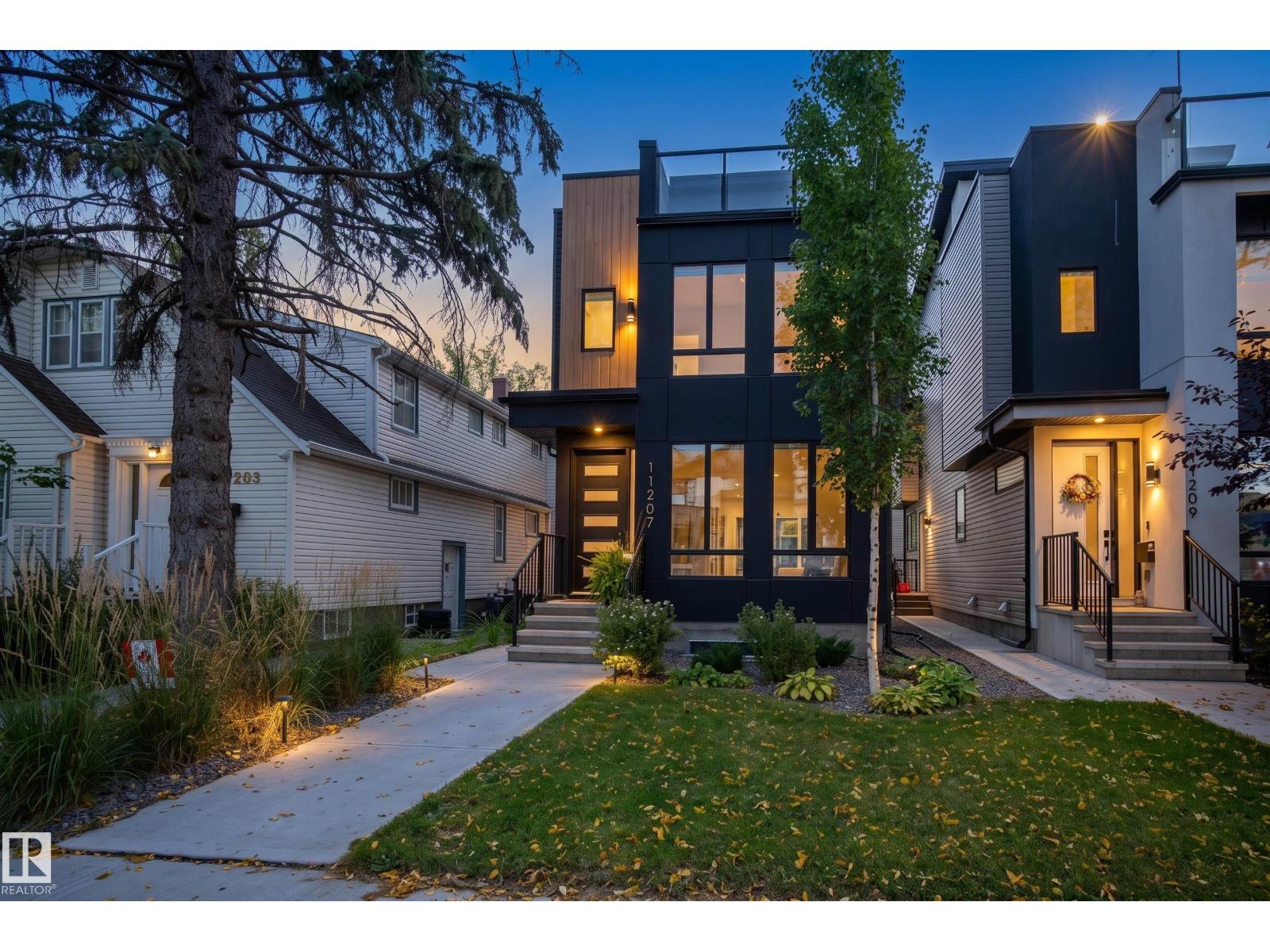 11207 75 Av Nw Property Photo 2