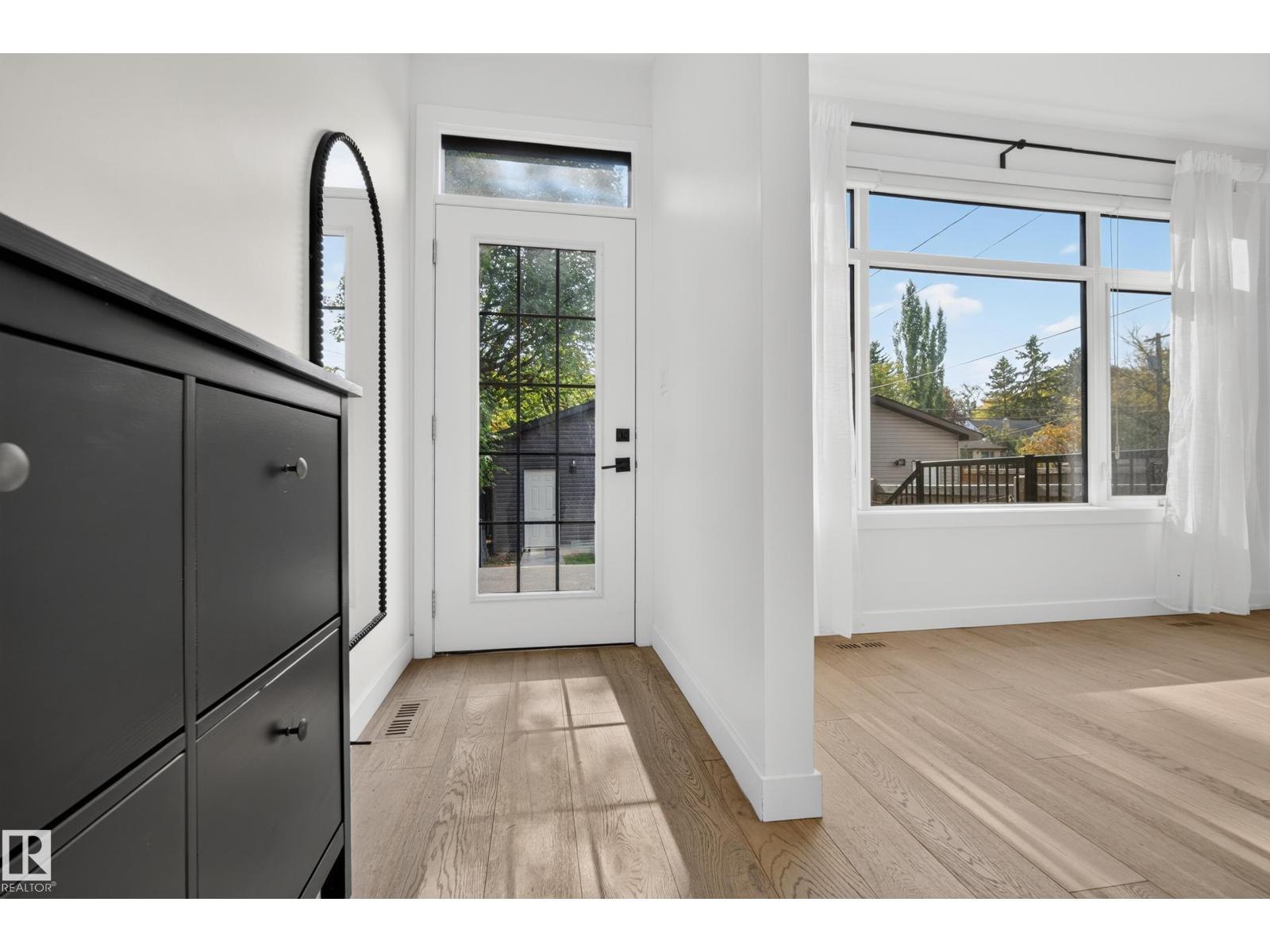 11207 75 Av Nw Property Photo 19