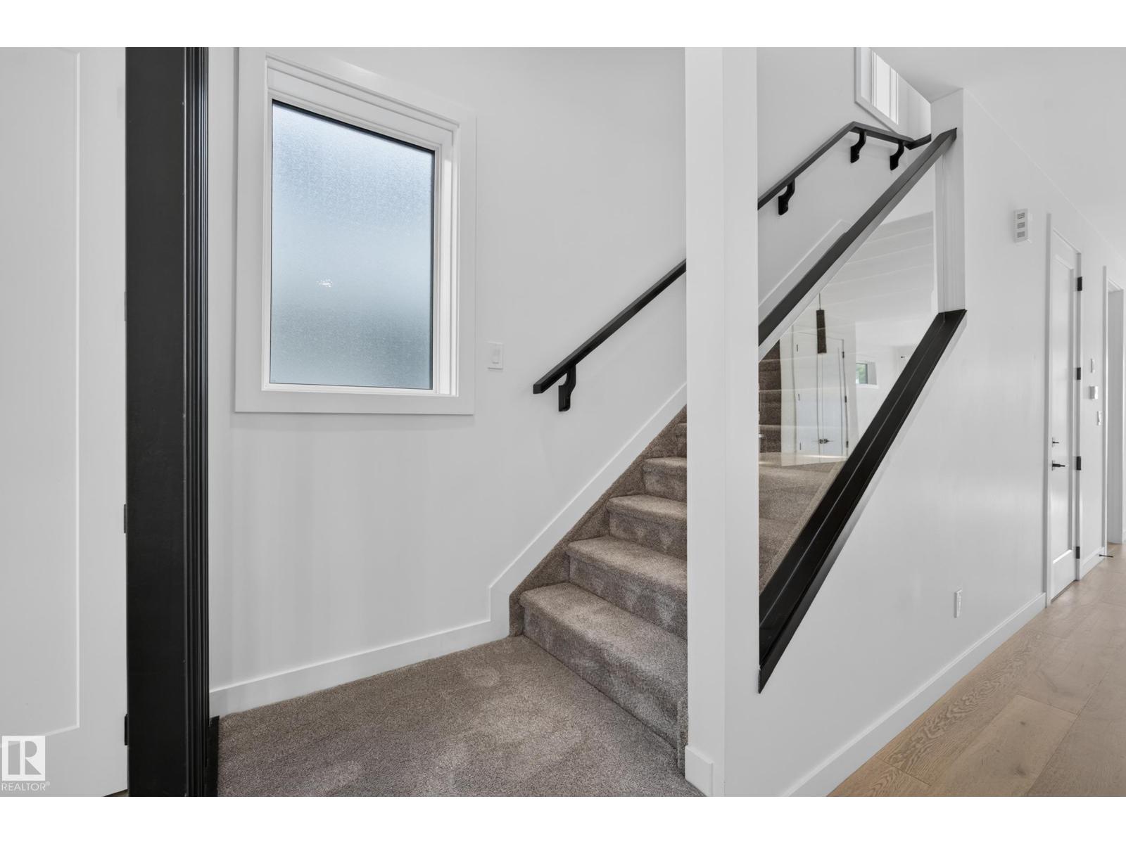 11207 75 Av Nw Property Photo 22