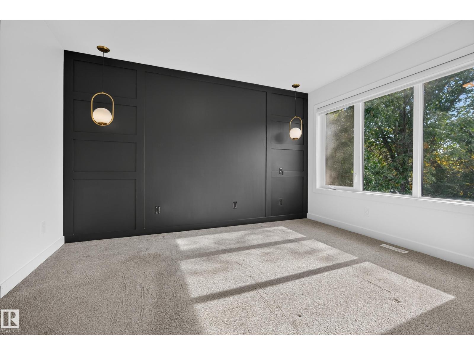 11207 75 Av Nw Property Photo 25