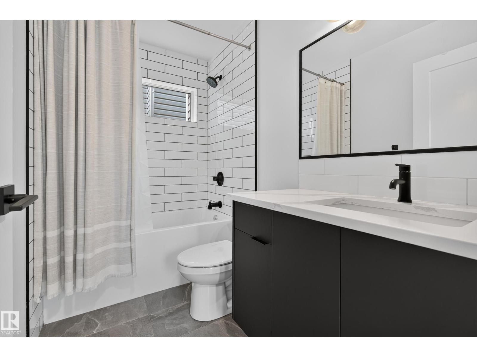 11207 75 Av Nw Property Photo 33