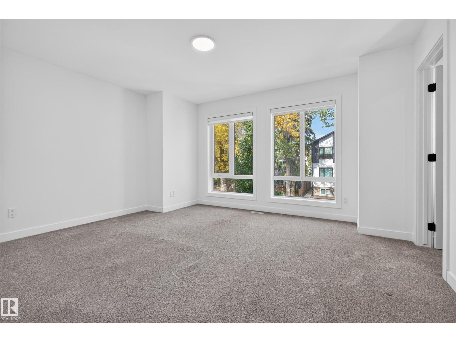 11207 75 Av Nw Property Photo 34