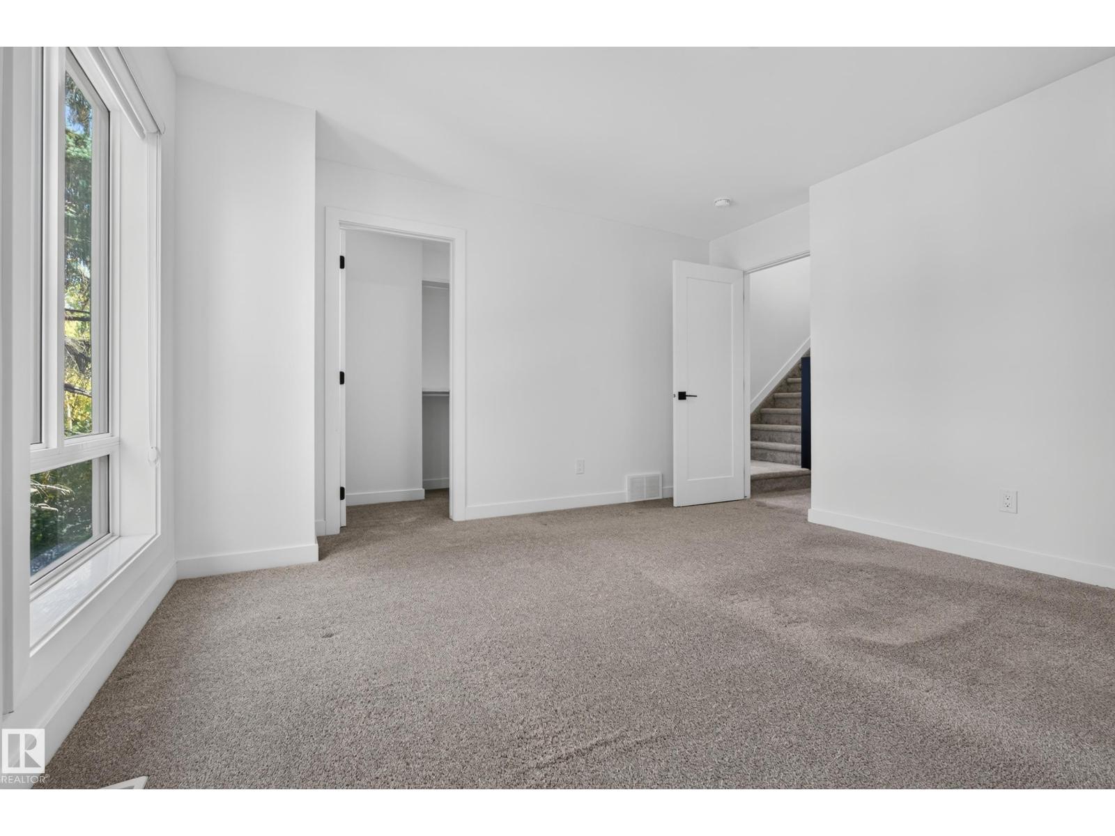 11207 75 Av Nw Property Photo 36