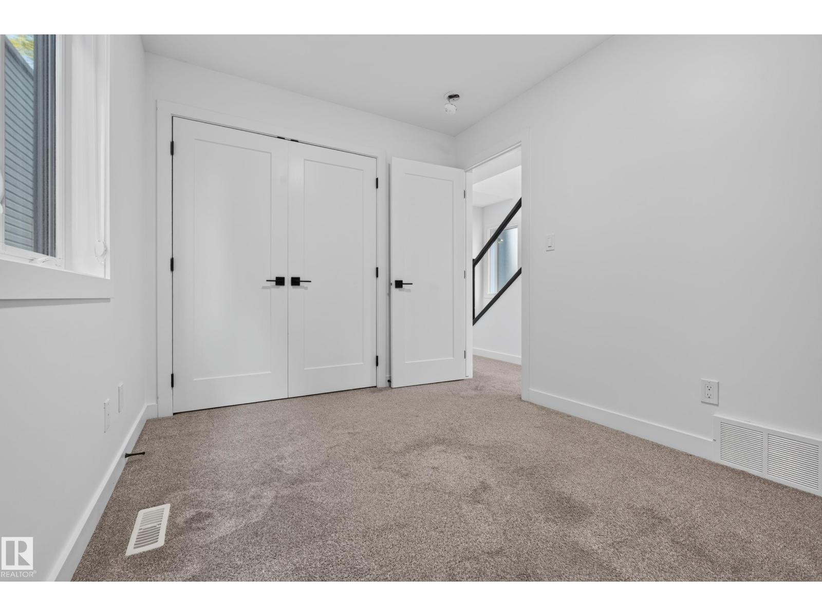 11207 75 Av Nw Property Photo 40