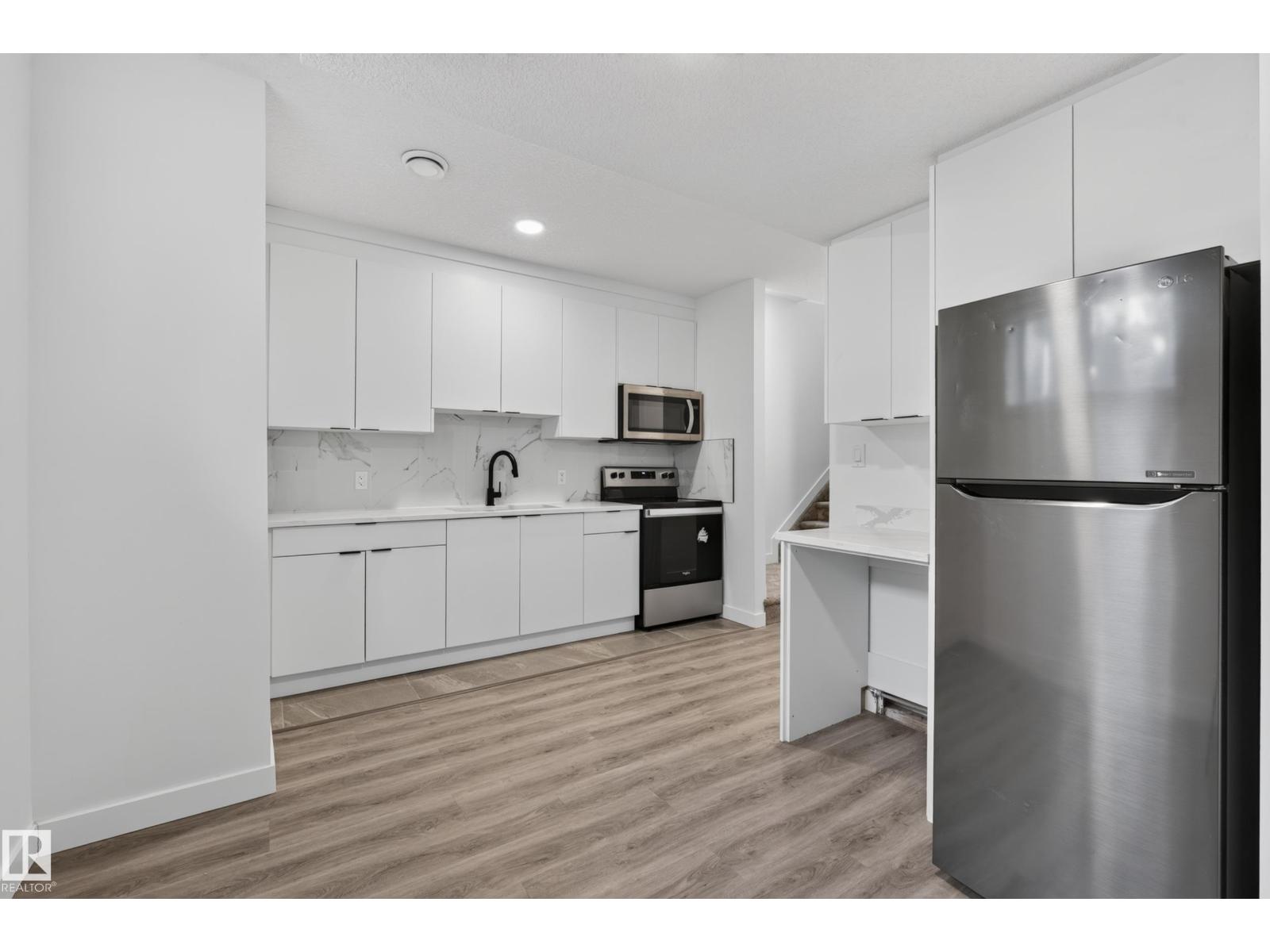 11207 75 Av Nw Property Photo 48