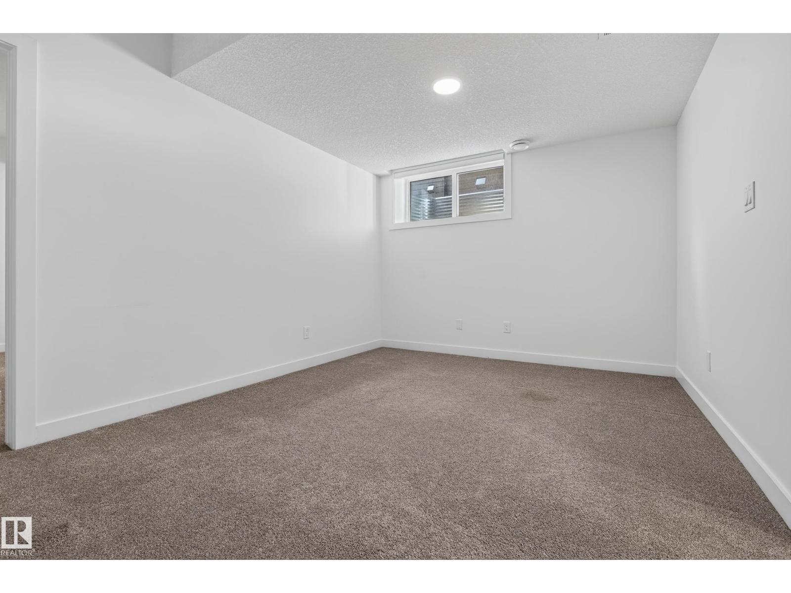 11207 75 Av Nw Property Photo 51