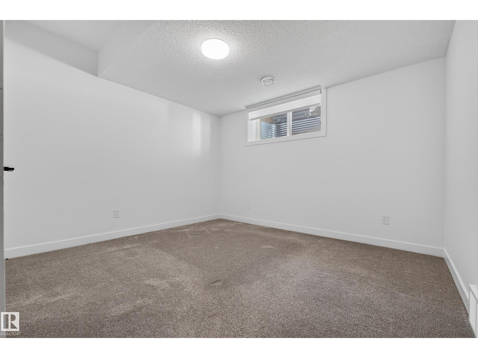 11207 75 Av Nw Property Photo 55