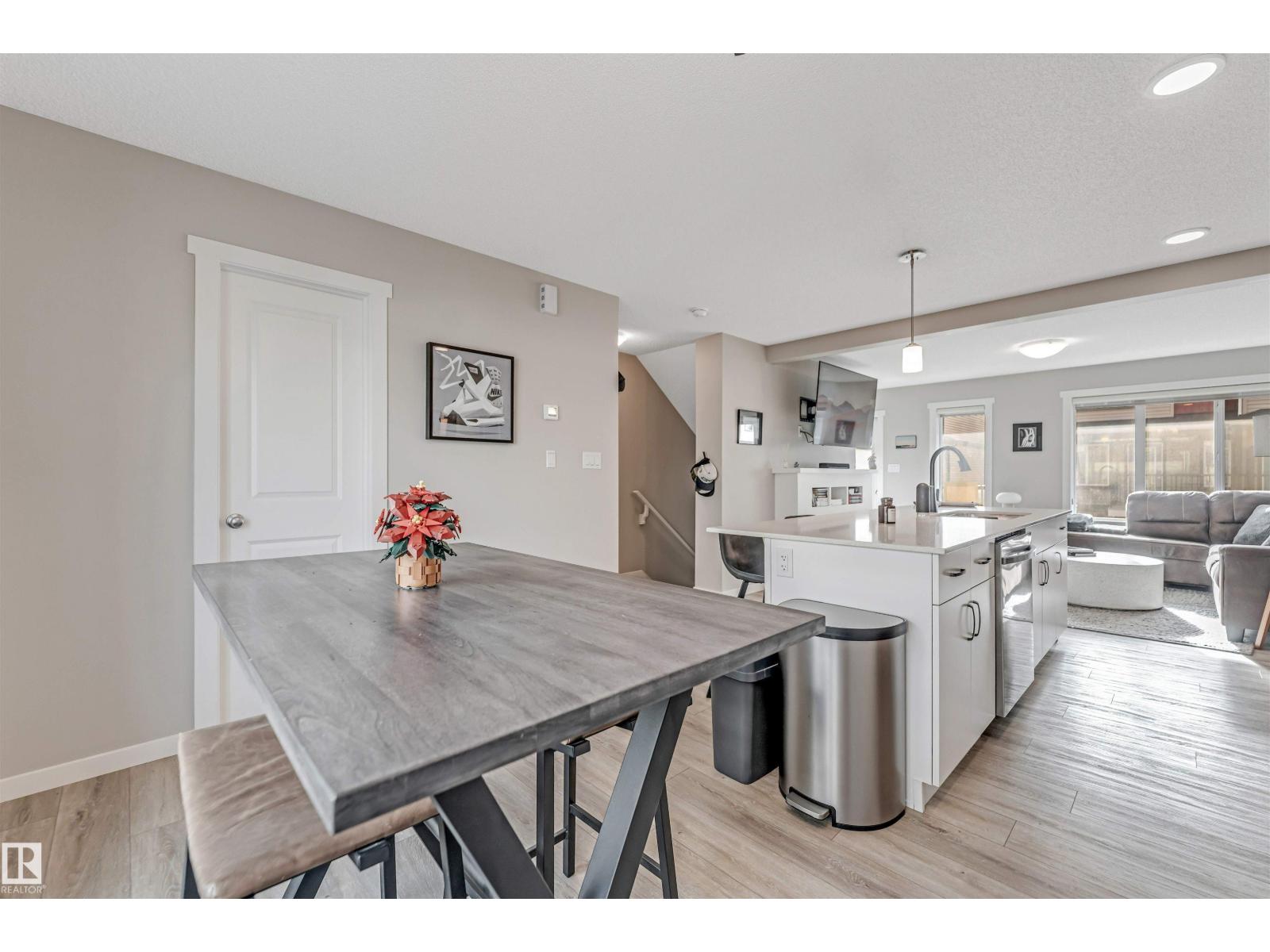 #110 1530 Tamarack Bv Nw Property Photo 11