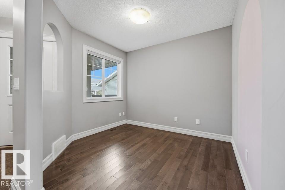 4413 Crabapple Ld Sw Property Photo 5