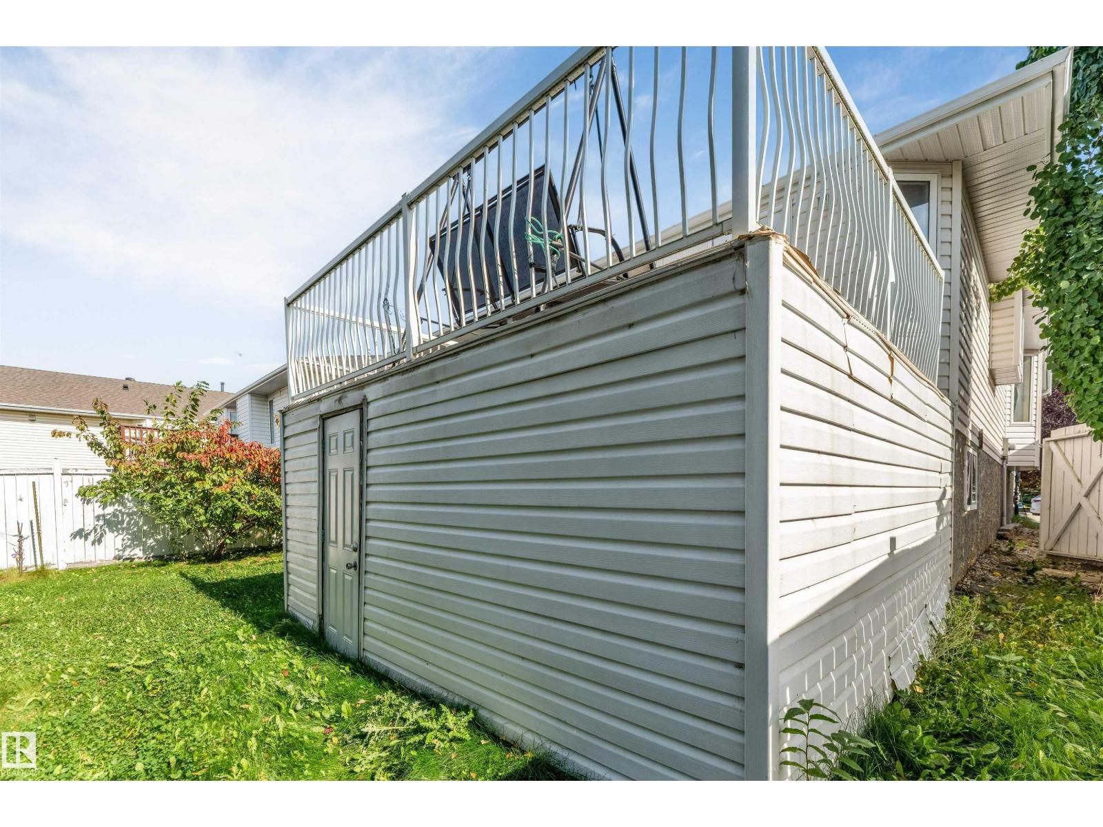 3738 28a St Nw Property Photo 7