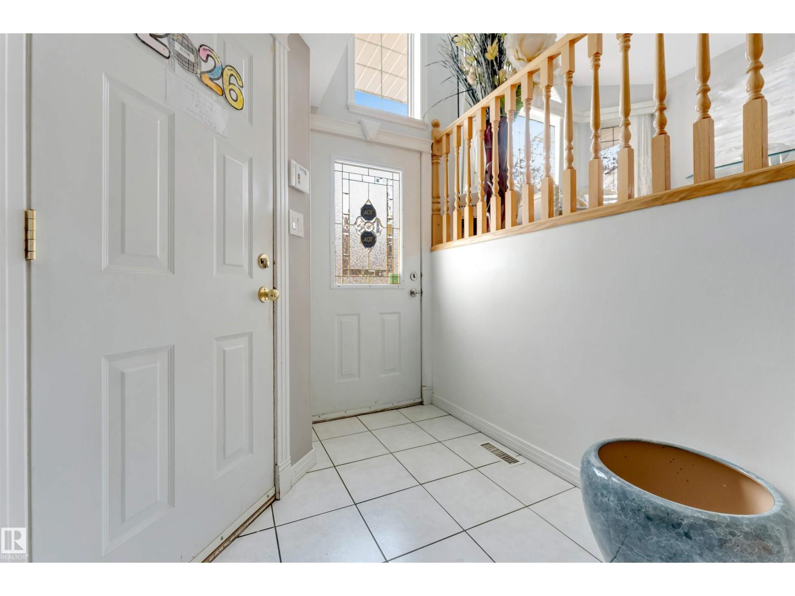 3738 28a St Nw Property Photo 12