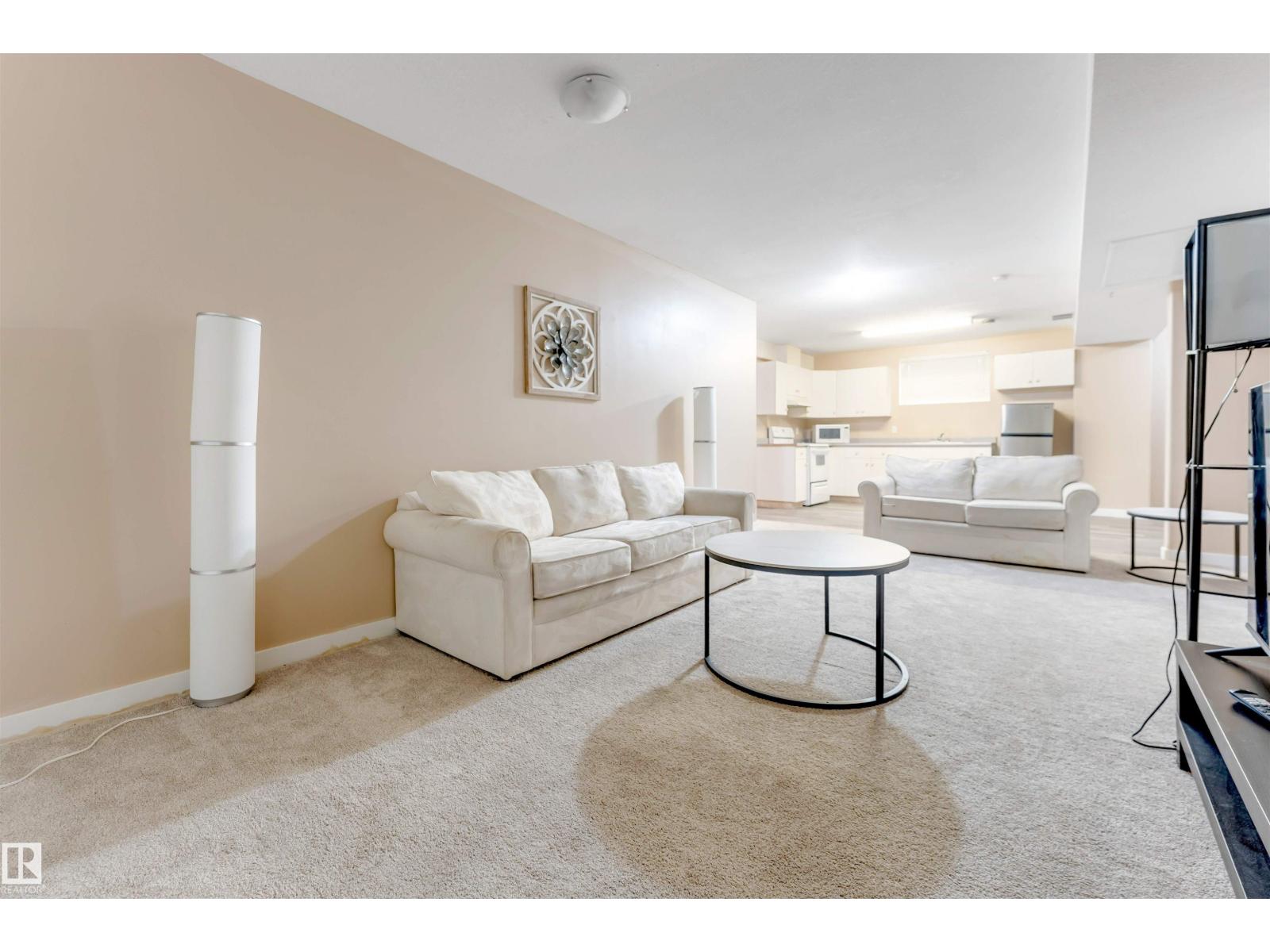 3738 28a St Nw Property Photo 39