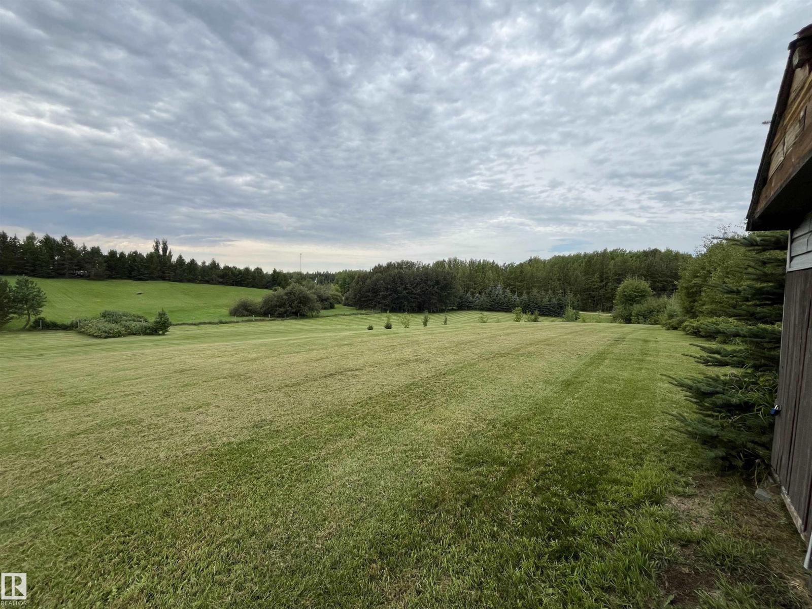 #15 2319 Twp Road 524 Property Photo 3