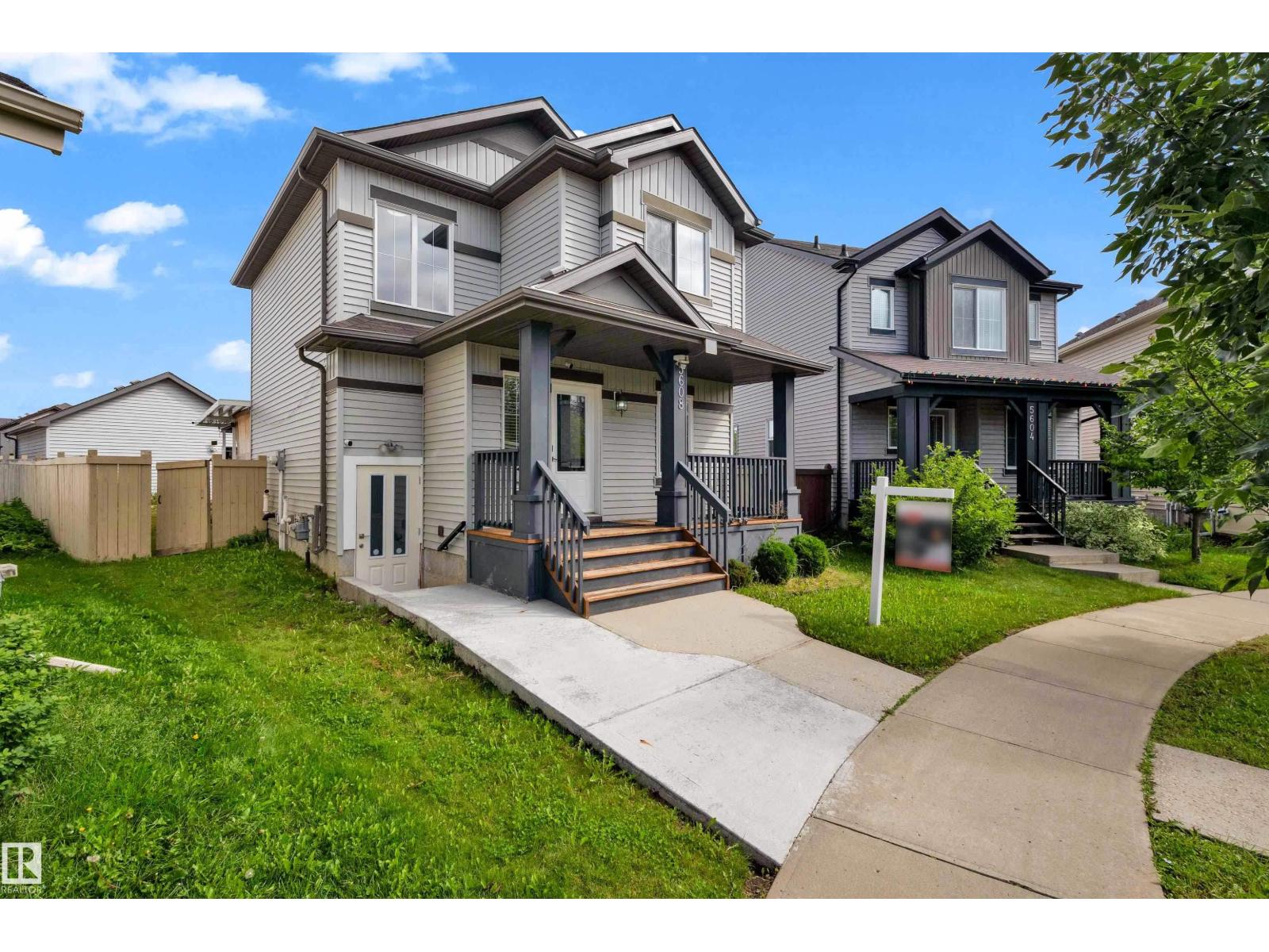 5608 17 Av Sw Property Photo 2