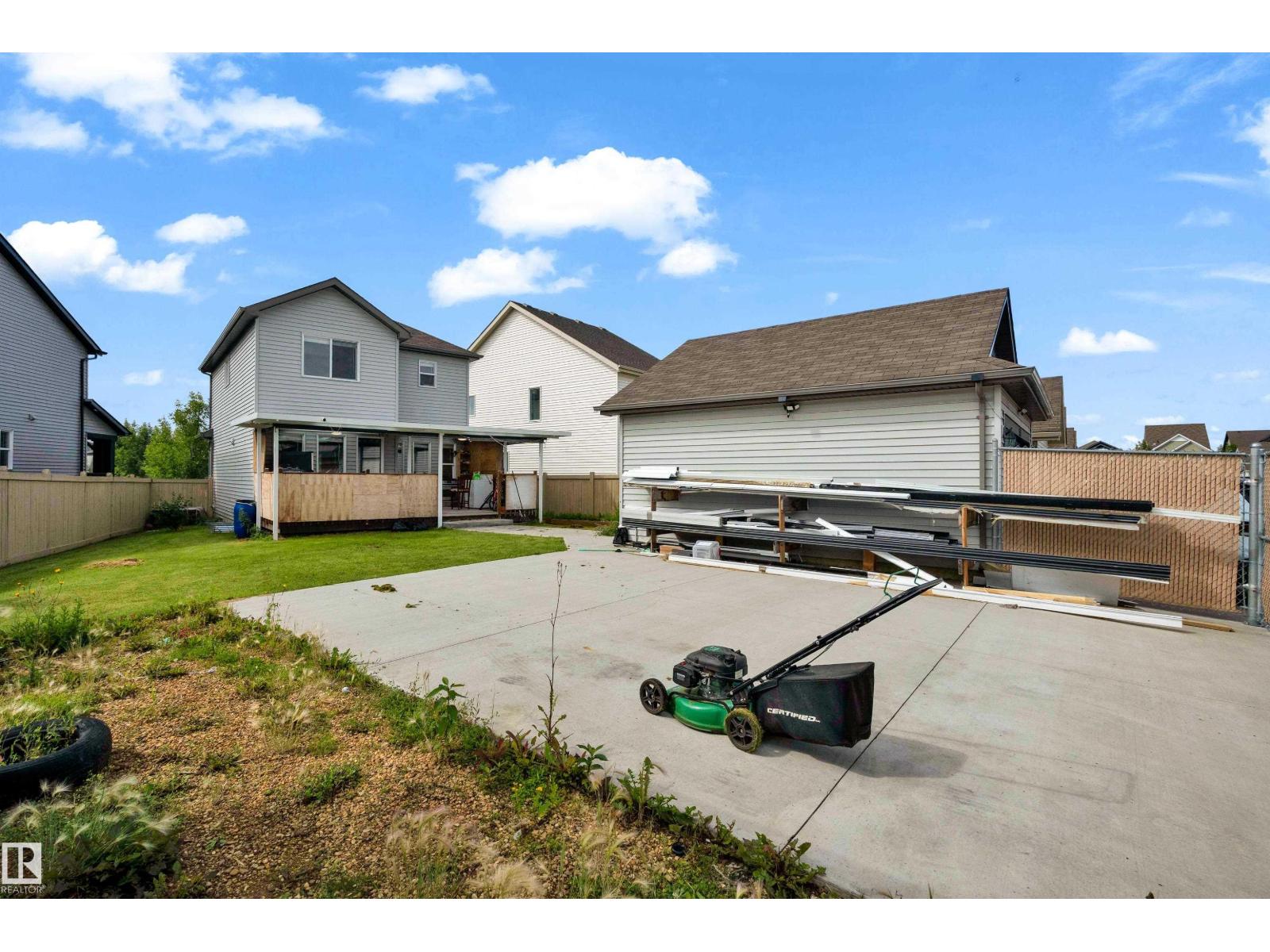 5608 17 Av Sw Property Photo 39
