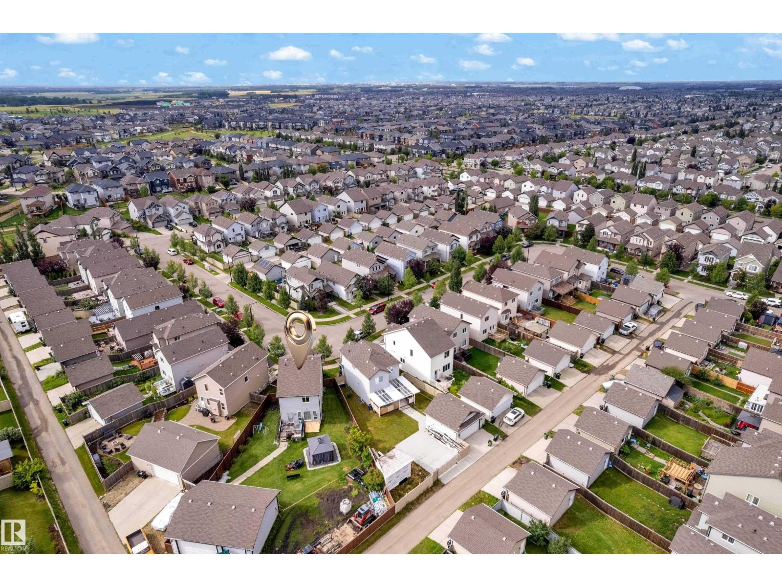 5608 17 Av Sw Property Photo 40