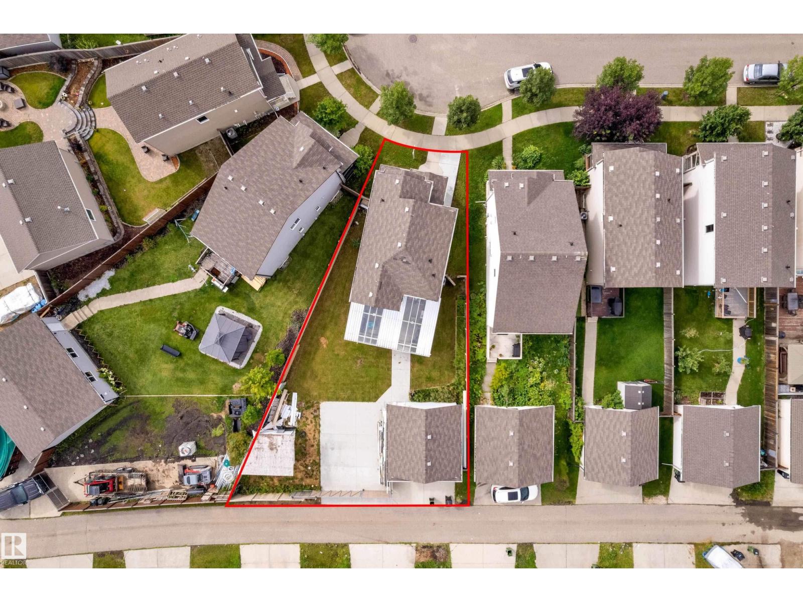 5608 17 Av Sw Property Photo 42