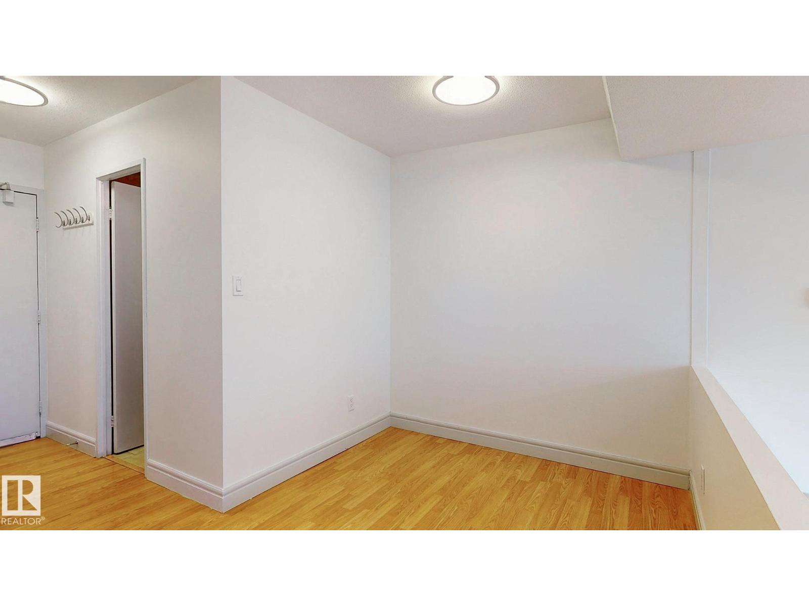 #417 10160 114 St Nw Property Photo 17