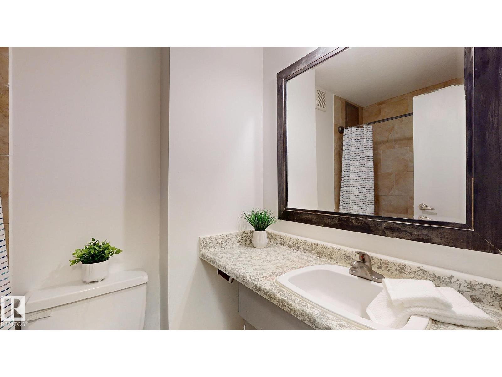 #417 10160 114 St Nw Property Photo 26