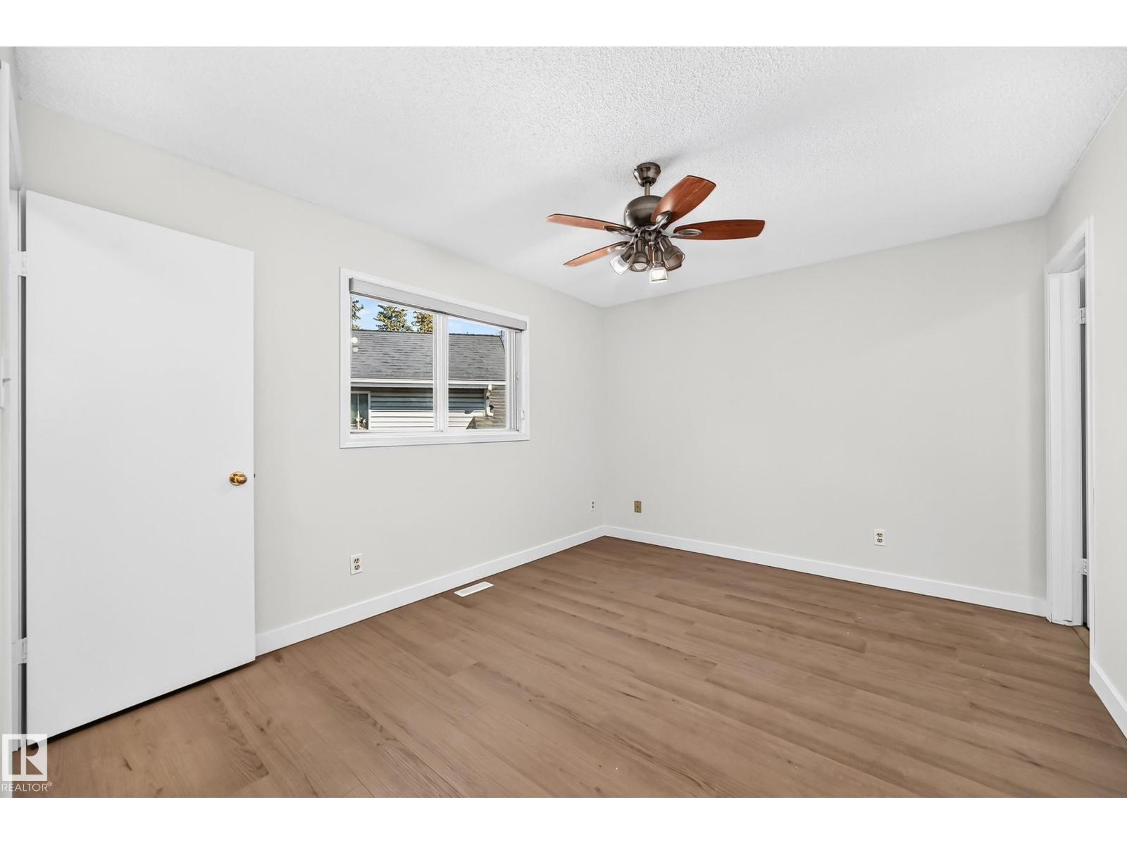 3924 26a Av Nw Property Photo 16