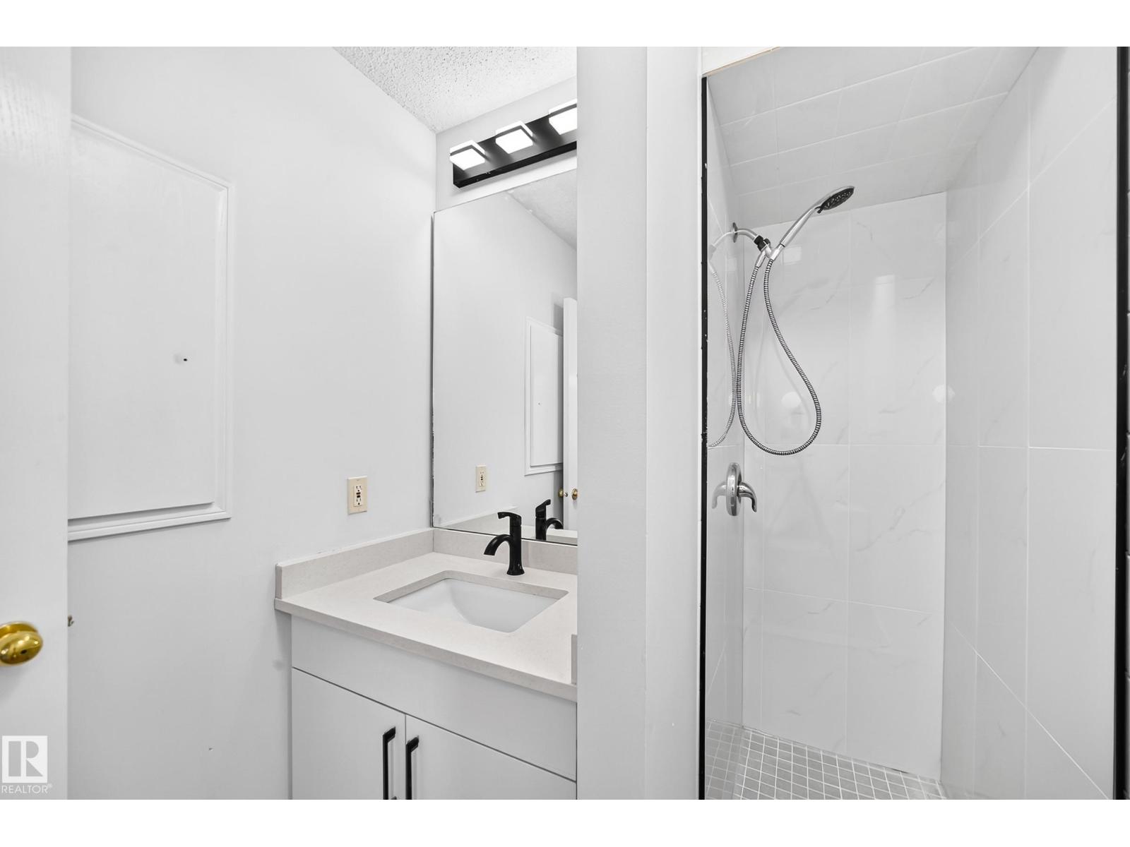 3924 26a Av Nw Property Photo 20